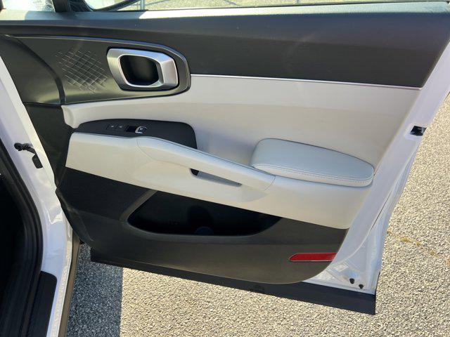 used 2021 Kia Sorento car, priced at $19,149