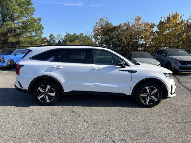 used 2021 Kia Sorento car, priced at $19,149