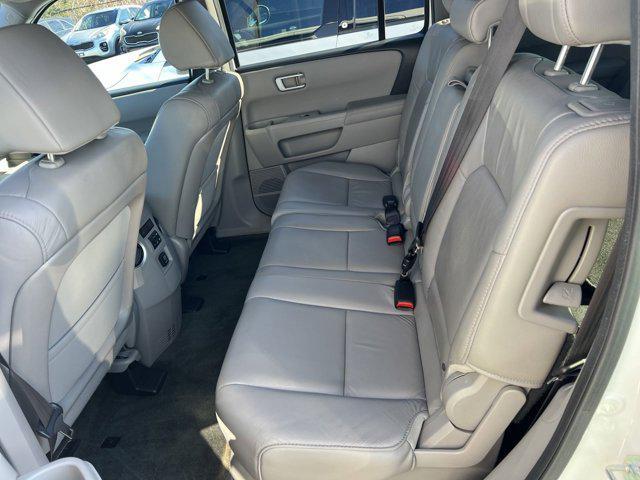 used 2015 Honda Pilot car, priced at $15,942