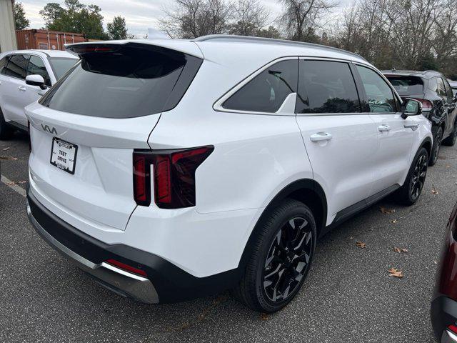 new 2025 Kia Sorento car, priced at $40,205