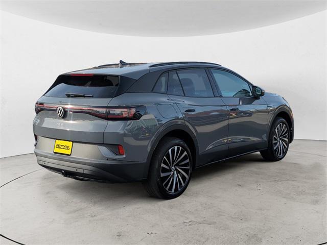 new 2025 Volkswagen ID.4 car, priced at $42,576