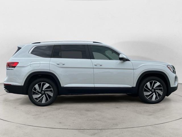new 2025 Volkswagen Atlas car, priced at $44,979