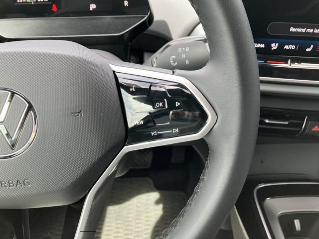 new 2025 Volkswagen ID.4 car, priced at $51,076