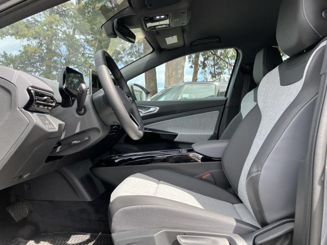 new 2025 Volkswagen ID.4 car, priced at $51,076