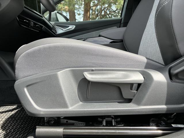 new 2025 Volkswagen ID.4 car, priced at $51,076