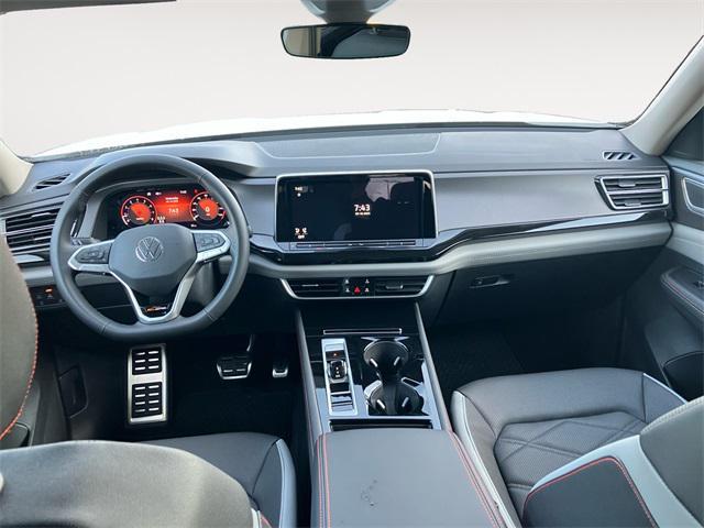 new 2025 Volkswagen Atlas car, priced at $49,434