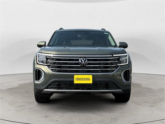 new 2025 Volkswagen Atlas car, priced at $46,605