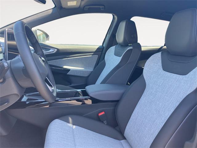 new 2025 Volkswagen ID.4 car, priced at $39,776