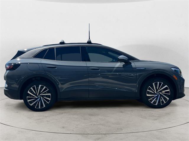 new 2025 Volkswagen ID.4 car, priced at $39,776