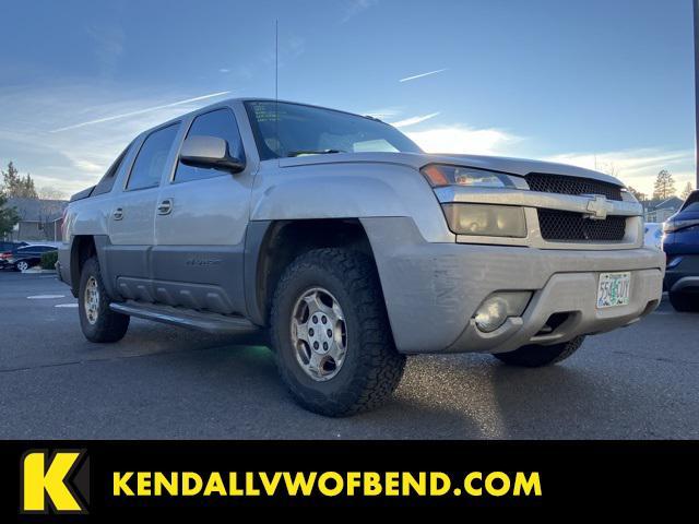 used 2004 Chevrolet Avalanche car, priced at $6,987