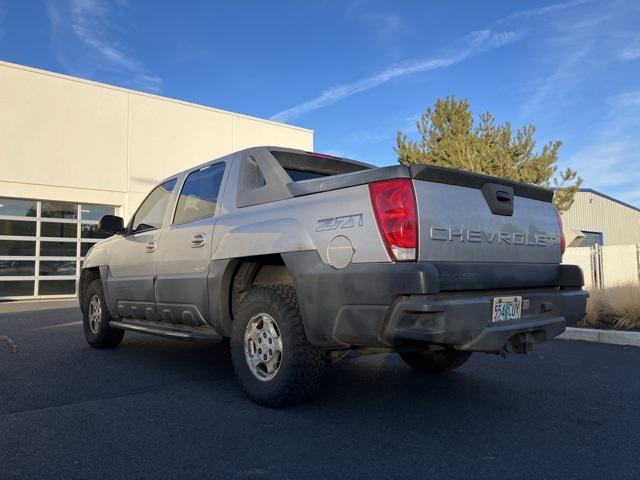 used 2004 Chevrolet Avalanche car, priced at $6,987