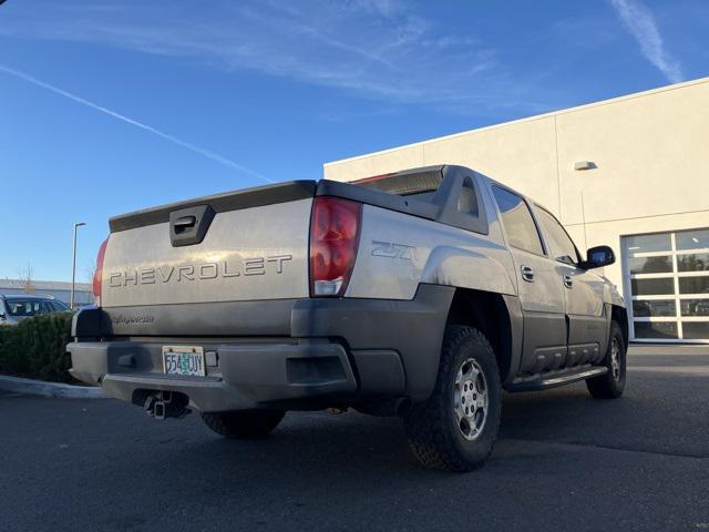 used 2004 Chevrolet Avalanche car, priced at $6,987