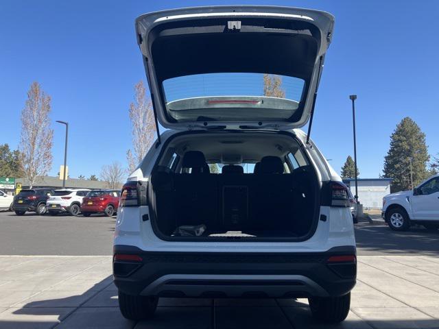 new 2025 Volkswagen Taos car, priced at $28,156
