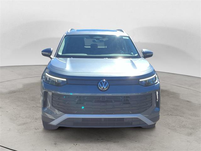 new 2025 Volkswagen Tiguan car, priced at $33,077