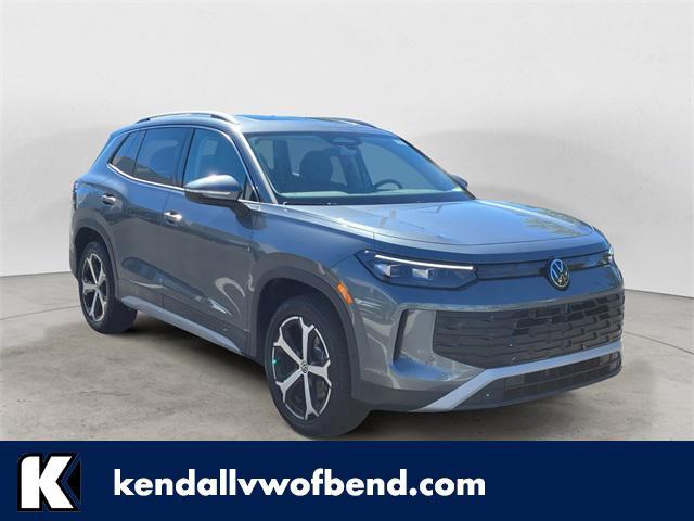 new 2025 Volkswagen Tiguan car, priced at $33,077