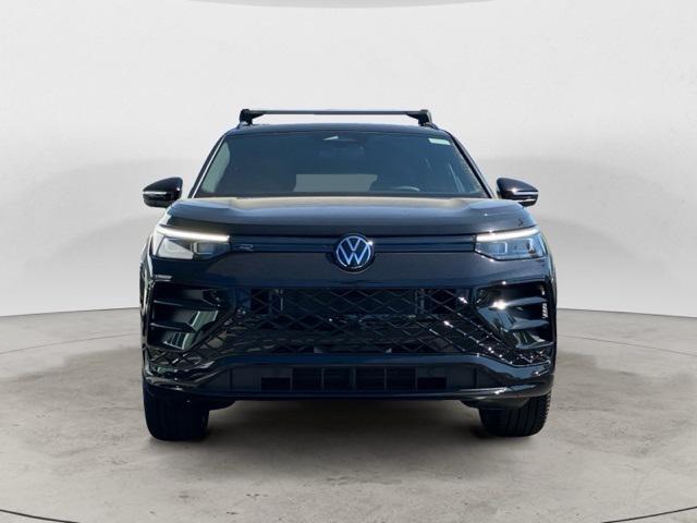 new 2025 Volkswagen Tiguan car, priced at $38,981