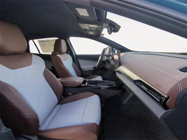 new 2025 Volkswagen ID.4 car, priced at $42,671