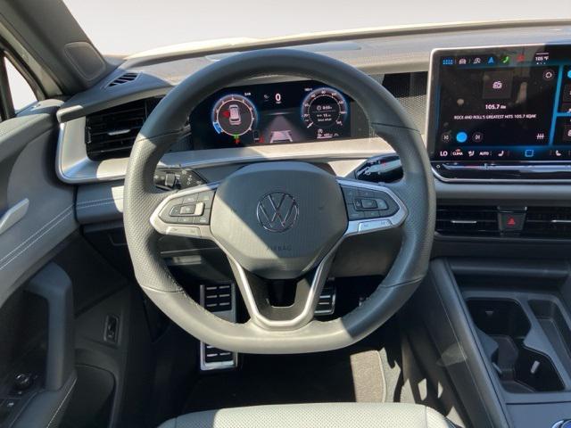 new 2025 Volkswagen Tiguan car, priced at $38,931