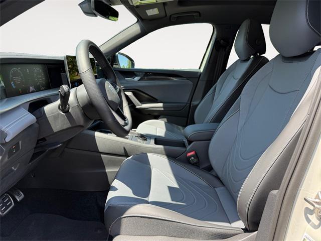 new 2025 Volkswagen Tiguan car, priced at $38,931