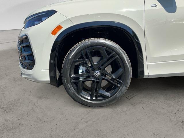 new 2025 Volkswagen Tiguan car, priced at $38,931