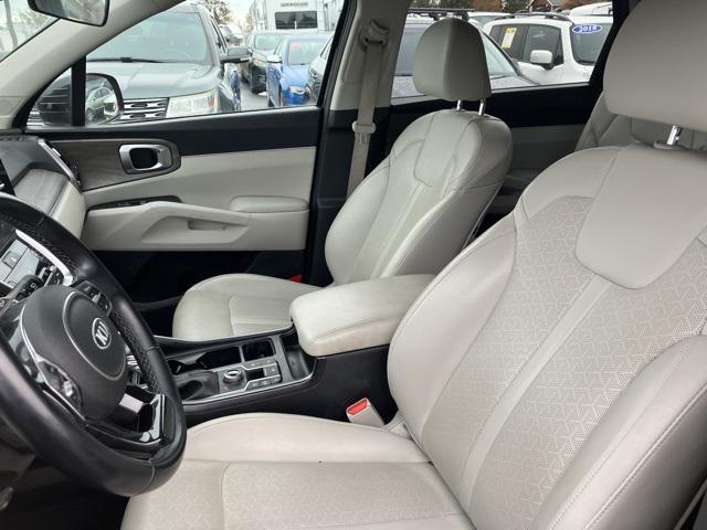 used 2021 Kia Sorento car, priced at $27,987