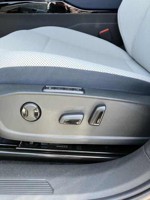 new 2025 Volkswagen ID.4 car, priced at $54,116