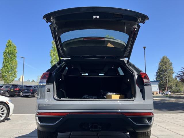 new 2025 Volkswagen Atlas Cross Sport car, priced at $46,926