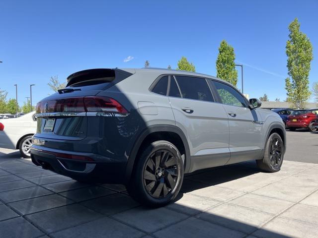 new 2025 Volkswagen Atlas Cross Sport car, priced at $46,926