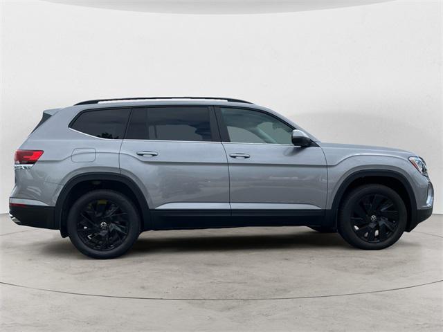 new 2025 Volkswagen Atlas car, priced at $44,142