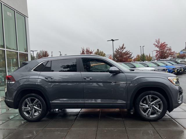 new 2024 Volkswagen Atlas Cross Sport car, priced at $45,500