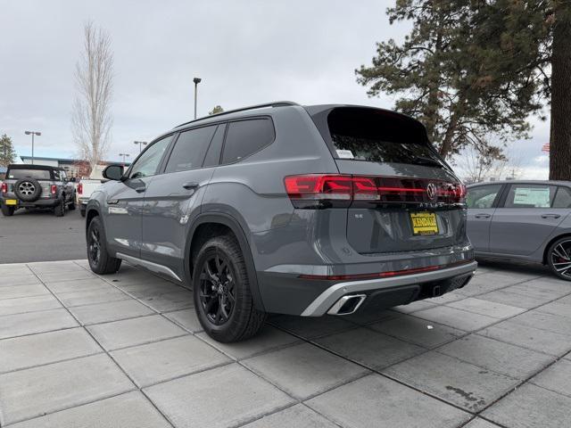 new 2025 Volkswagen Atlas car, priced at $47,111