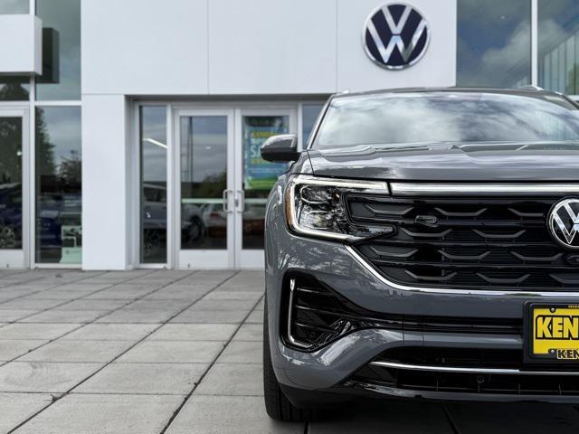 new 2025 Volkswagen Atlas Cross Sport car, priced at $54,201