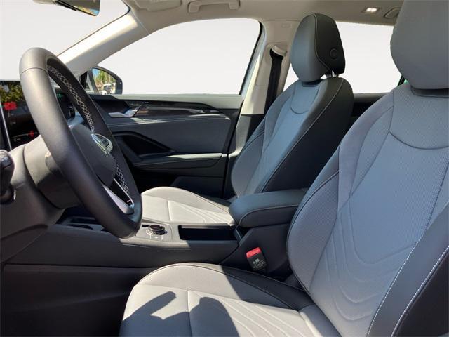 new 2025 Volkswagen Tiguan car, priced at $33,776