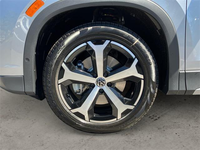 new 2025 Volkswagen Tiguan car, priced at $33,776