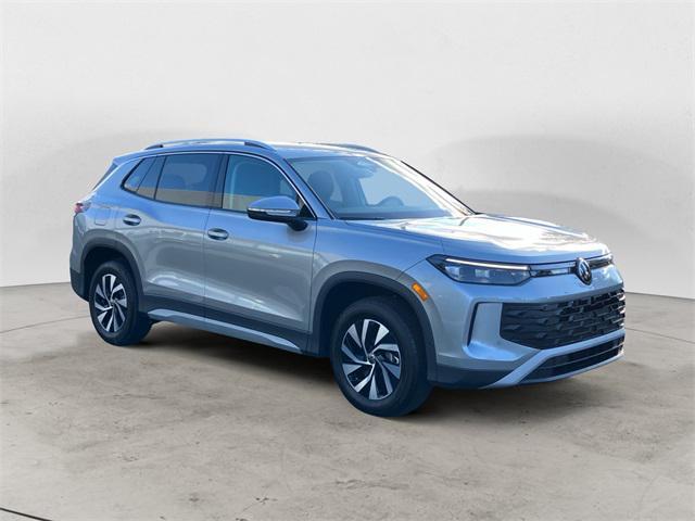 new 2025 Volkswagen Tiguan car, priced at $29,077