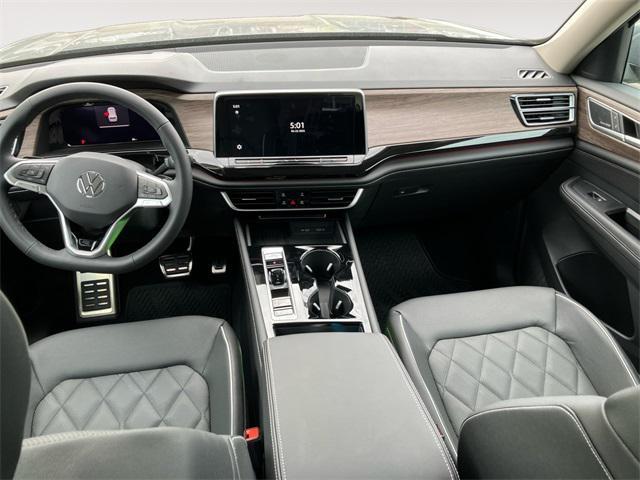 new 2025 Volkswagen Atlas car, priced at $52,689