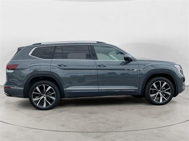 new 2025 Volkswagen Atlas car, priced at $52,689