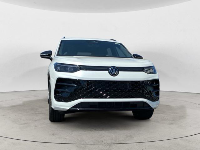 new 2025 Volkswagen Tiguan car, priced at $38,491