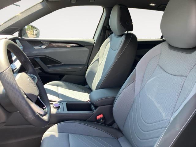 new 2025 Volkswagen Tiguan car, priced at $38,491
