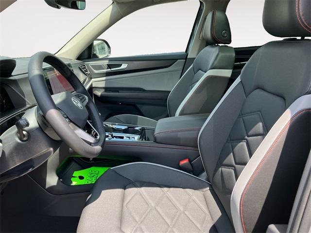 new 2025 Volkswagen Atlas car, priced at $43,834