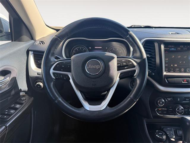 used 2014 Jeep Cherokee car, priced at $9,998