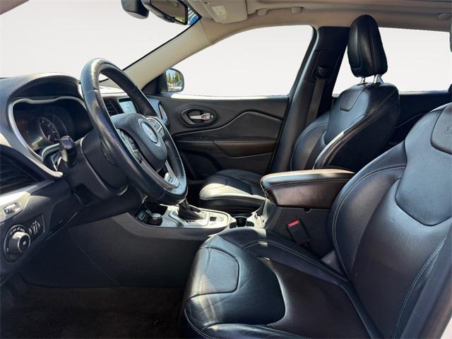 used 2014 Jeep Cherokee car, priced at $9,998