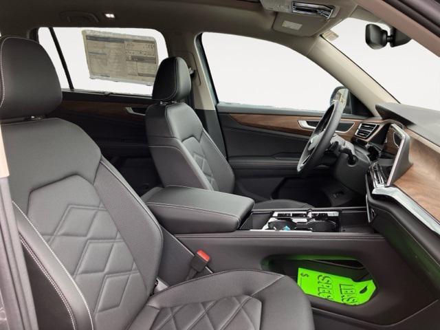 new 2025 Volkswagen Atlas car, priced at $42,875