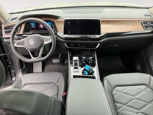 new 2025 Volkswagen Atlas car, priced at $42,875
