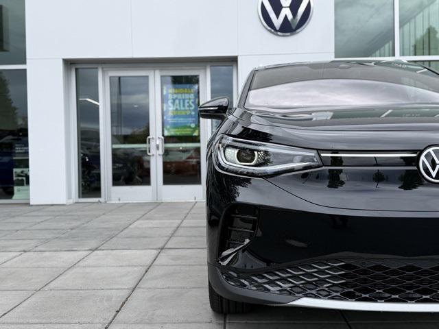 new 2025 Volkswagen ID.4 car, priced at $54,116