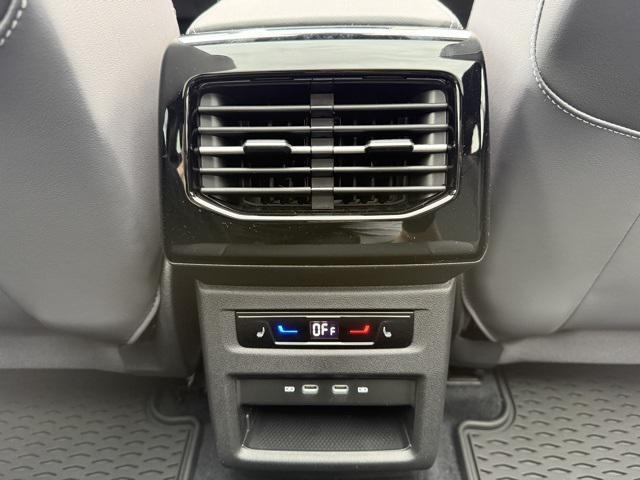 new 2025 Volkswagen ID.4 car, priced at $54,116