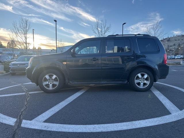 used 2010 Honda Pilot car, priced at $9,987