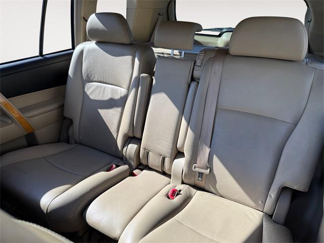 used 2008 Toyota Highlander Hybrid car, priced at $11,487