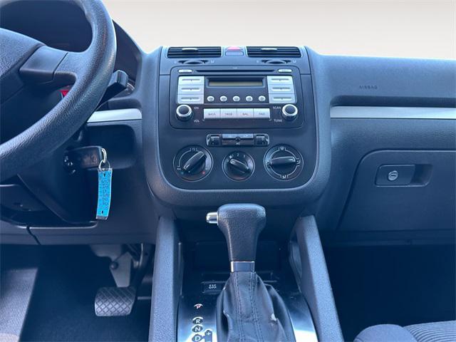 used 2009 Volkswagen Rabbit car, priced at $7,787
