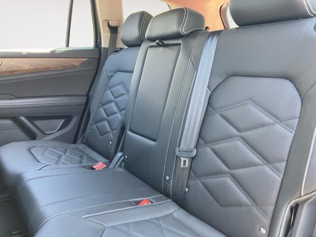 new 2025 Volkswagen Atlas car, priced at $55,465